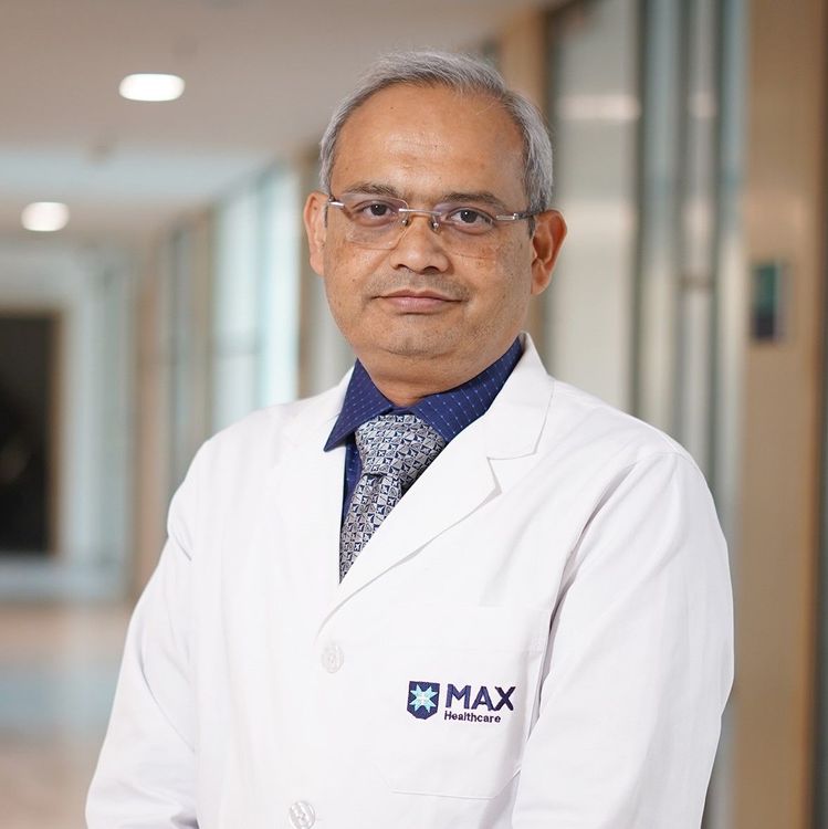 Dr. Rajneesh Kummar